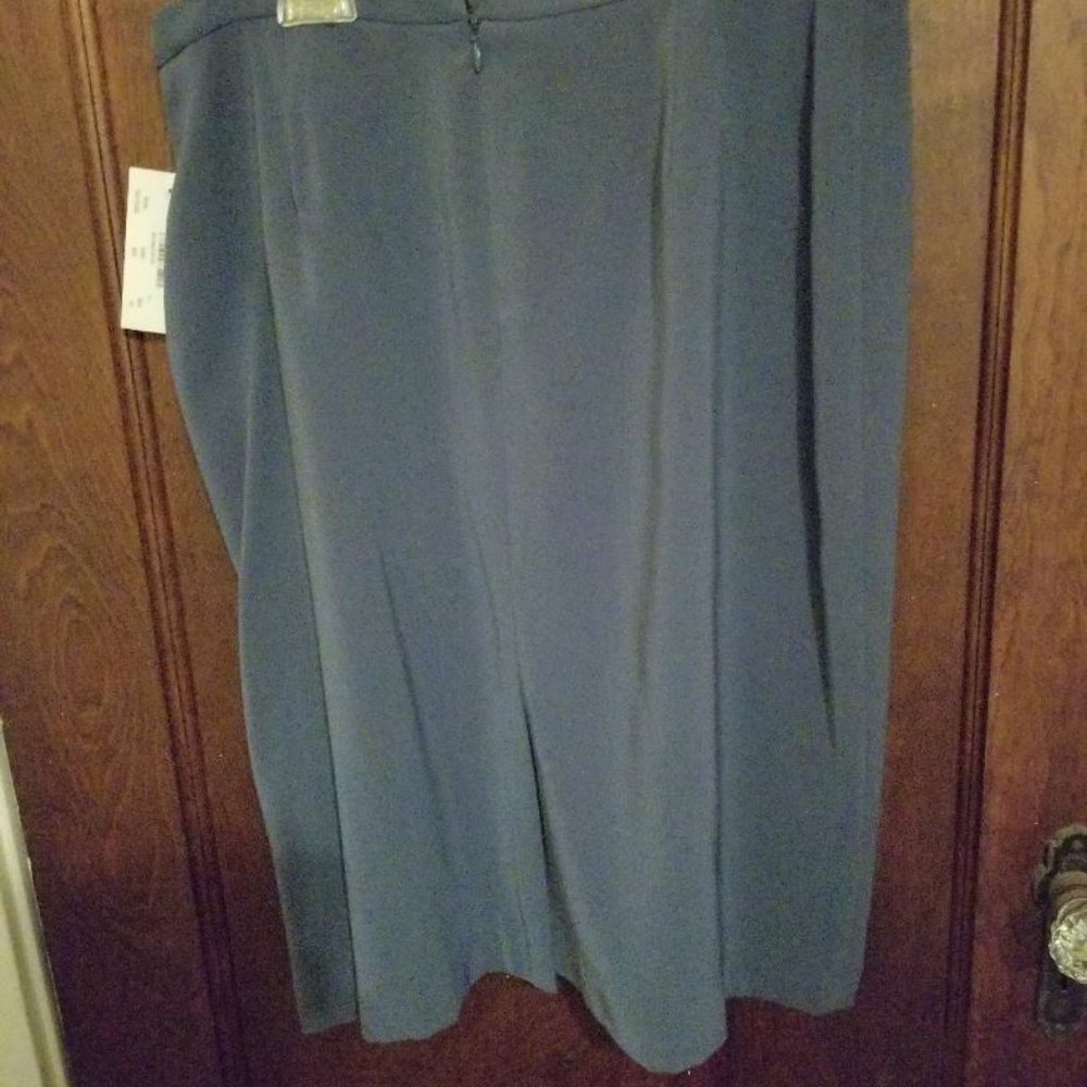 Kasper Suit - Picture 3 of 5